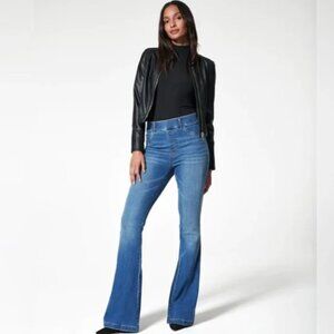 SPANX Everywhere Flare 20456 Pull On Jeans Vintage Wash Size Large